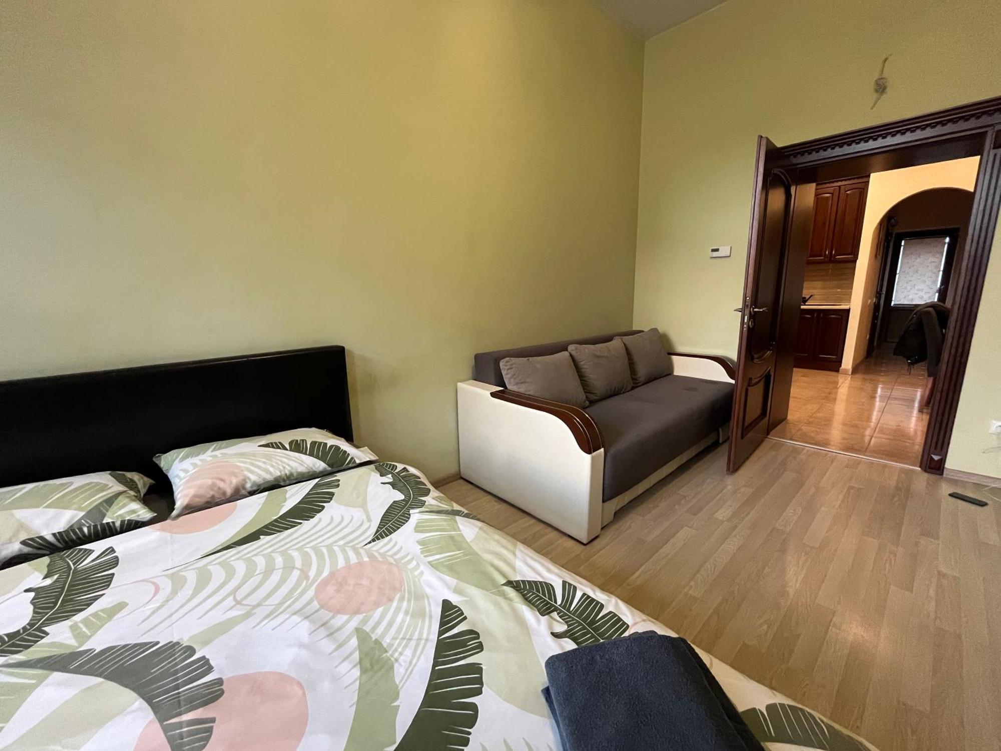 Medova Apartments Leopoli Esterno foto